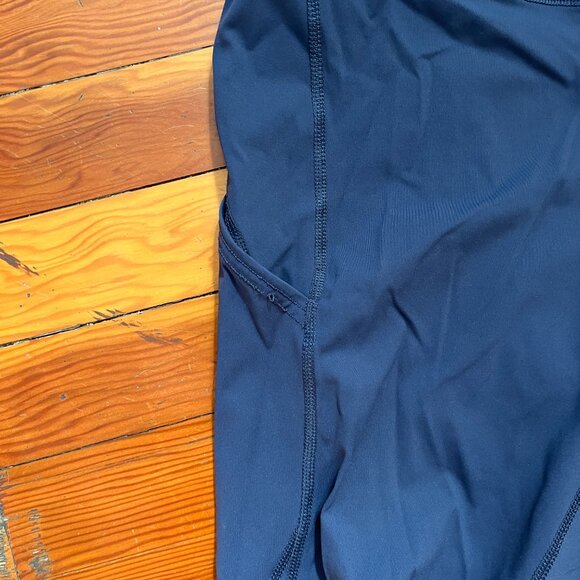 Outdoor Voices SuperForm Zoom 7/8 Leggings in Dark Sky with Pocket, Navy, Large - Picture 4 of 7